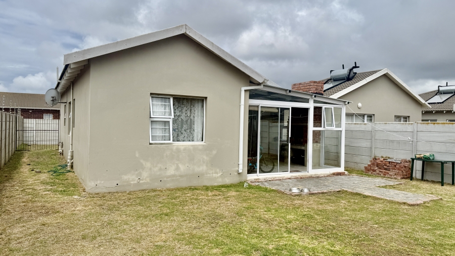 3 Bedroom Property for Sale in Parsonsvlei Eastern Cape